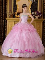 Baby Pink Sweet 16 Dress With gorgeous Strapless Organza Beaded Decorate For Quinceanera Dress In Grand Forks North Dakota/ND