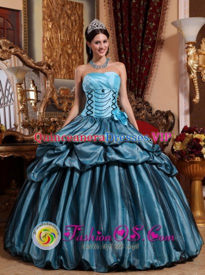 Stratford Connecticut/CT Wholesale Blue Hand Made Flower Pick-ups Sweet Quinceanera Dress With Strapless Taffeta - Click Image to Close