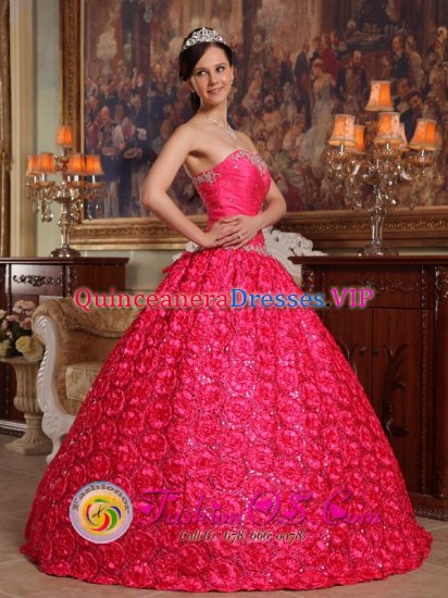 Big Sky Montana/MT Fabric With Rolling Flower Appliques Decorate Up Bodice Coral Red Graceful Ball Gown For Quinceanera Dress - Click Image to Close