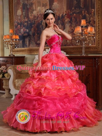 Wirksworth Derbyshire Elegant Hot Pink Quinceanera Dress For Sweetheart Beaded Decorate Bodice Taffeta and Organza Ball Gown - Click Image to Close