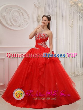 Bolton Greater Manchester Appliques Modest Red Gorgeous Quinceanera Dress For Strapless Taffeta and Organza Ball Gown