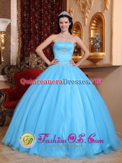 Sweetheart Beaded Decorate Aqua Blue Classical Quinceanera Dresses Made In Tulle and Taffeta IN Giez Switzerland - Click Image to Close