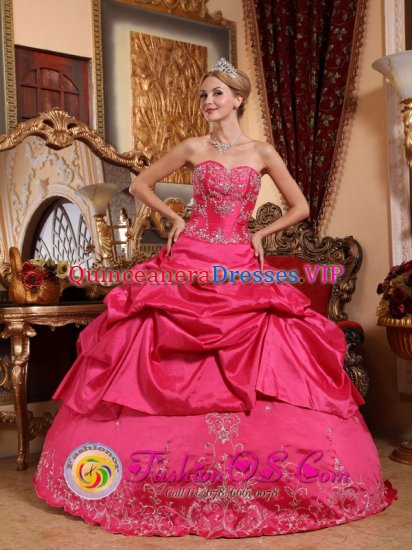 New style Strapless Embroidery with Beading Impression Hot Pink San Francisco de Macoris Dominican Republic Quinceanera Dress Sweetheart Taffeta Ball Gown - Click Image to Close