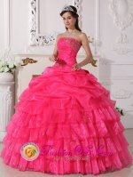 Tamboril Dominican Republic Gorgeous Ruffles Layered Hot Pink Beaded Decrate Bust and Ruch Sweet Quinceanera Gowns With Floor-length