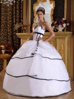 Marion Iowa/IA Modest White Layered Organza Quinceanera Dress With Appliques Floor-length Lace-up