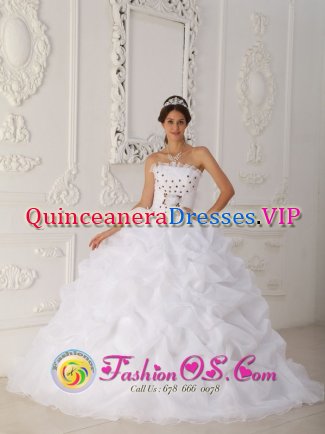 Flekkefjord Norway Cheap White Hand Made Flowers Quinceanera Dress With Strapless Court Train gold Beading and Ball Gown