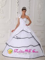 Fort Washington Maryland/MD Hand Made Flowers Decorate One Shoulder For Sweetheart Floor-length Quinceanera Dress With Beading