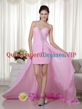 El Jaguel Argentina High-low Chiffon Beading Decorate Column / Sheath Pink Modest Quinceanera Dama Dress With One Shoulder