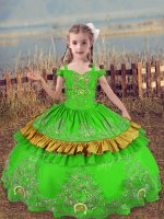 Sleeveless Satin Floor Length Lace Up Little Girls Pageant Gowns in with Beading and Embroidery