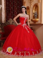 Strapless Tulle Lace Appliques Inspired Red Quinceanera Dress In Hordaland Norway(SKU QDZY7527y-1BIZ)