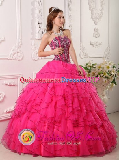 Bethel Park Pennsylvania/PA Gorgeous Ruffled Hot Pink Quinceanera Dress For Sweetheart Organza With Beading Ball Gown - Click Image to Close