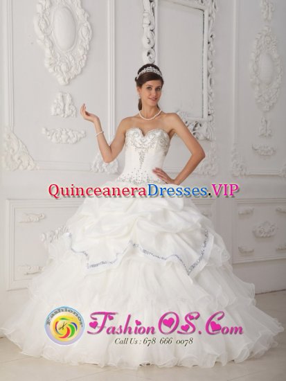 Mitcham Surrey White and Beautiful sweetheart Quinceanera Dress With Lace-up Pick-ups and Beading Ball Gown - Click Image to Close