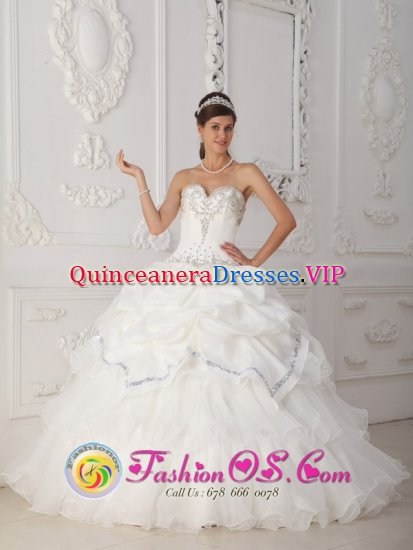 West Sussex White and Beautiful sweetheart Quinceanera Dress With Lace-up Pick-ups and Beading Ball Gown - Click Image to Close