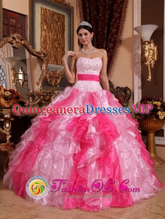 Kittanning Pennsylvania/PA Cheap Multi-color Sweetheart Quinceanera Dress With Beaded Ruched Bodice