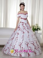 Limerick Pennsylvania/PA Off The Shoulder Embroidery Quinceanera Dress For White and Red Ball Gown Floor-length Taffeta and Organza