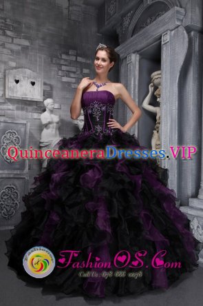 Strapless Appliques and Decorate Bodice Ruffles Taffeta and Organza Exclusive Drak Purple and Black Quinceanera Dresses in Aptos CA