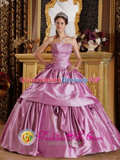 Bracknell Forest Berkshire Romantic Lavender Quinceanera Dresses With Strapless Taffeta Beading Hand Made Flower Ball Gown - Click Image to Close
