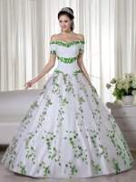 Modern Short Sleeves Floor Length Embroidery Lace Up Quinceanera Gowns with White