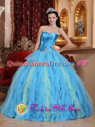 Multi color Ruffles and beautiful Strapless Quinceanera Dresses With Beaded Decorate and Ruch IN Antioquia colombia