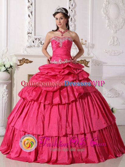 Sotteville-les-Rouen France Beading and Ruch Hot Pink Sweetheart Detachable Quinceanera Gowns Party Style - Click Image to Close