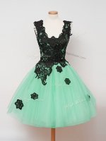 Glittering Sleeveless Tulle Knee Length Zipper Quinceanera Court Dresses in Turquoise with Lace