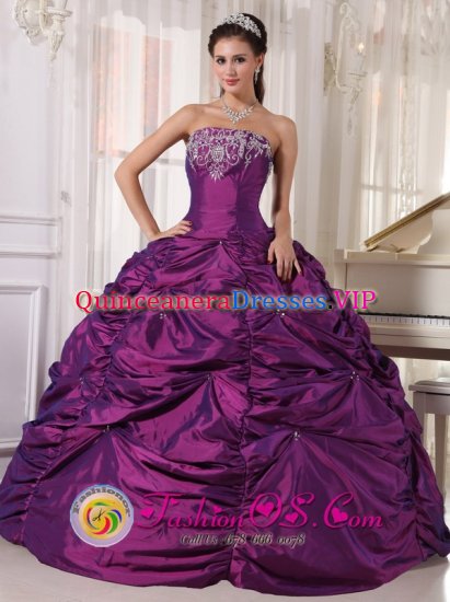 Amarillo TX Eggplant Purple Quinceanera Dress with Strapless Embroidery Formal Style Taffeta Ball Gown - Click Image to Close