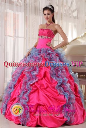 Miles City Montana/MT Multi-color Beading and Ruffles Decorate lace up Quinceanera Dress With Strapless Organza and Taffeta