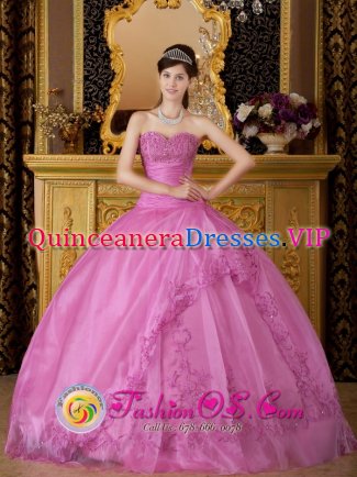 Batesville Mississippi/MS The Brand New Style For Quinceanera Dress With Rose Pink Sweetheart Exquisite Appliques