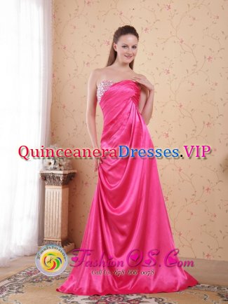 Brooksville FL Hot Pink Empire Sweetheart Brush Train Taffeta Quinceanera Dama Dress With Beading and Ruch