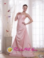 Drammen Norway Pink Quinceanera Dama Dress A-Line / Princess Sweetheart Ruched Bodice Floor-length Taffeta Beading(SKU PDHXQ060BIZ)