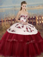 White And Red Sweetheart Neckline Embroidery and Bowknot Sweet 16 Dress Sleeveless Lace Up