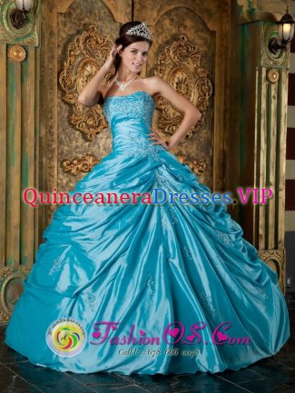 Brunoy France Modest Teal Strapless Appliques Decorate Quinceanera Dress