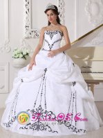 Orofino Idaho/ID Embroidery Over Skirt and Pick-ups For Quinceaners Dress With Sweetheart Gown