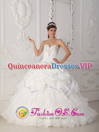 White and Beautiful sweetheart Quinceanera Dress With Lace-up Pick-ups and Beading Ball Gown in Swansboro Carolina/NC