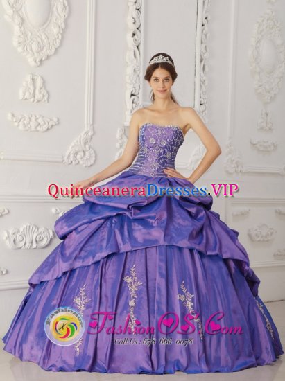 Athens TX Custom Made Elegant Purple Embroidery and Beading Floor-length Quinceanera Dress With Pick-ups Taffeta - Click Image to Close