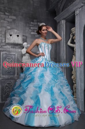 Muurame Finland Sweetheart Appliques Decorate White and Sky Blue In Waving Tucks Romantic Quinceanera Dresses