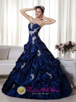 Fremont Nebraska/NE Remarkable A-line Navy Blue Quinceanera Dress With Appliques and Pick-ups Sweetheart
