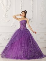 Fayette Iowa/IA Elegent Lavender A-line Embroidery Quinceanera Dress With Strapless Satin and Organza Layers In Show Low