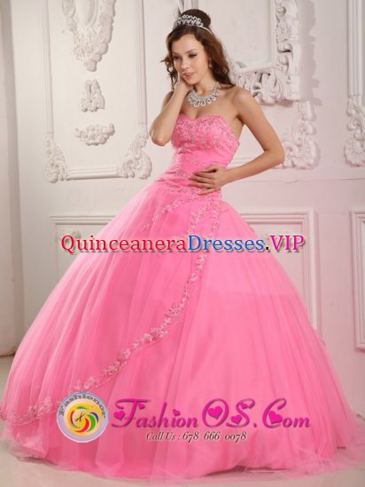 Fabulous Rose Pink For Classical Sweet 16 Quinceaners Dress Sweetheart and Appliques Ball Gown In Benoni South Africa - Click Image to Close