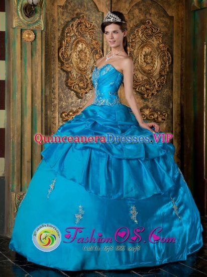 Bergerac France Sky Blue Taffeta Sweetheart Quinceanera Dress With Pick-ups and Appliques For Sweet 16 - Click Image to Close