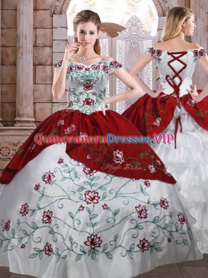 Ball Gowns Quince Ball Gowns White And Red Off The Shoulder Taffeta Sleeveless Floor Length Lace Up - Click Image to Close