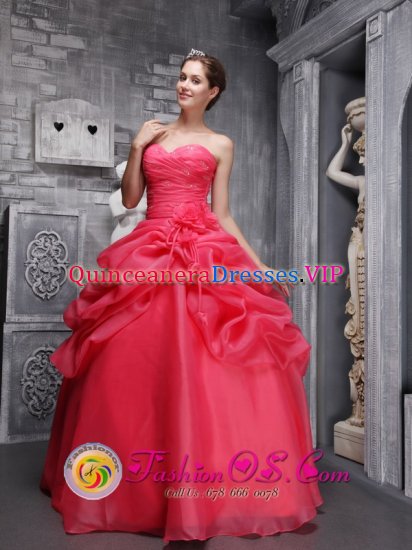 Pretty Organza Coral Red Quinceanera Dress Beading and Ruch Decorate Pick-ups With Sweetheart Neckline in Onancock Virginia/VA - Click Image to Close