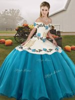 Sleeveless Organza Floor Length Lace Up Quinceanera Gowns in Blue And White with Embroidery