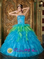 Rhosneigr Gwynedd Strapless Colorful Appliques Ruffles Layerd For Quinceanera Dress Ball Gown Customize