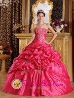 Gorgeous Hot Pink Quinceanera Dress Strapless Floor-length Taffeta Ball Gown with Appliques Embroidery And Pick-ups(SKU QDZY189y-3BIZ)