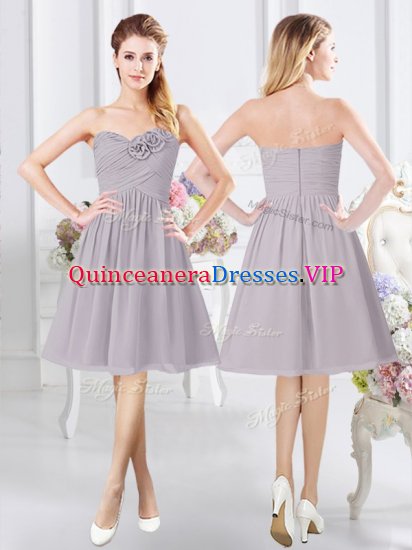 Dramatic Sleeveless Knee Length Ruching and Hand Made Flower Zipper Quinceanera Court of Honor Dress with Grey - Click Image to Close