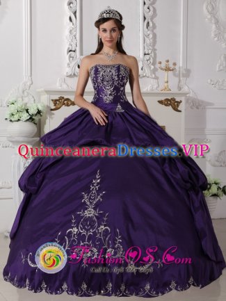 Taffeta With Embroidery Elegant Purple Remarkable Quinceanera Dress For Tamboril Dominican Republic Strapless Ball Gown