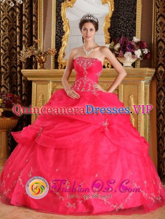 La Romana Dominican Republic Fabulous Sweet 16 Quinceanera Dress Clearance With Coral Red Strapless Appliques And Pick-ups Decorate