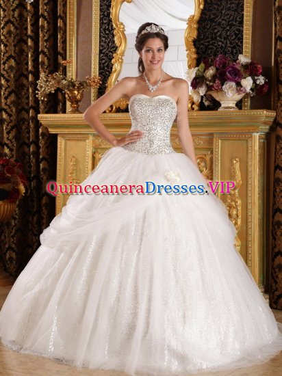 Coralville Iowa/IA White Quinceanera Dress With Sweetheart Beaded Bodice and Pick-ups Tulle - Click Image to Close