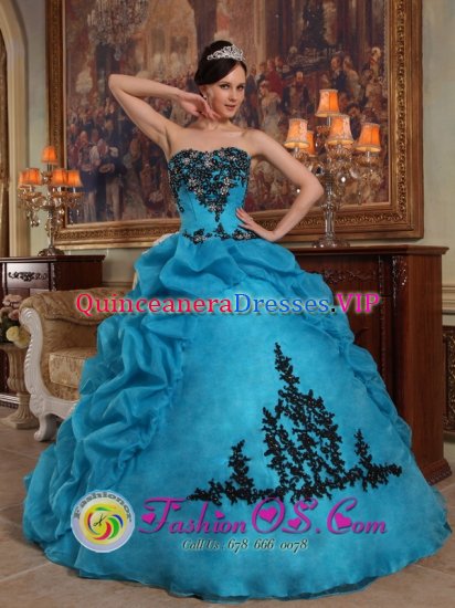 LaVergne Tennessee/TN Custom Made Blue Pick-ups Quinceanera Gowns Strapless With Organza and Taffeta - Click Image to Close